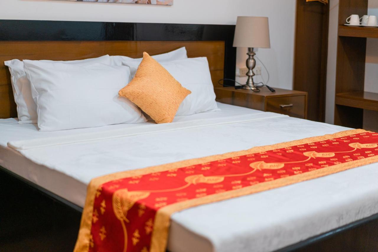 Island Wanderers Inn Корон Экстерьер фото